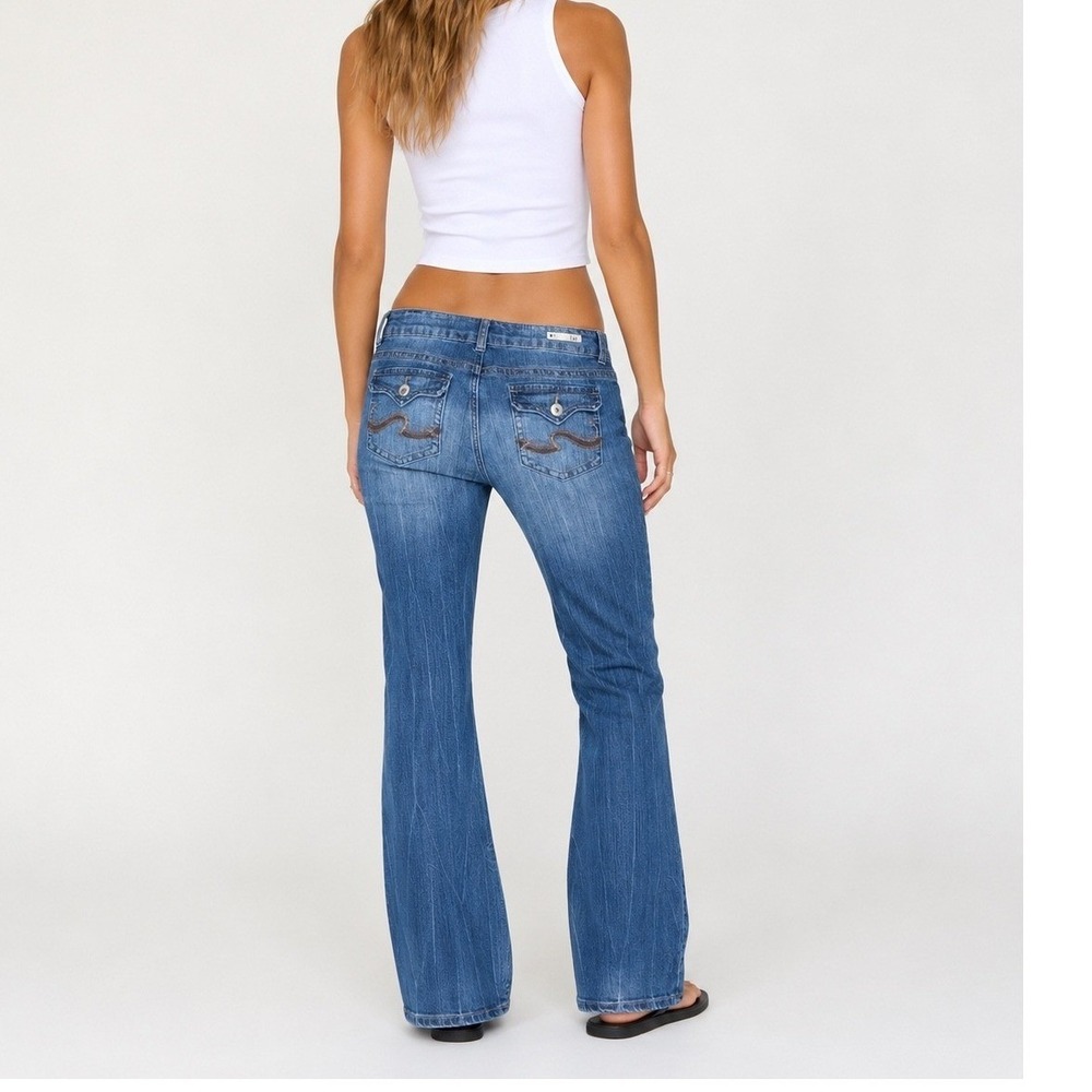 l.e.i. Flare Jeans Low Rise Embroidered Pockets Ashley Trouble 15 Short VTG Y2K